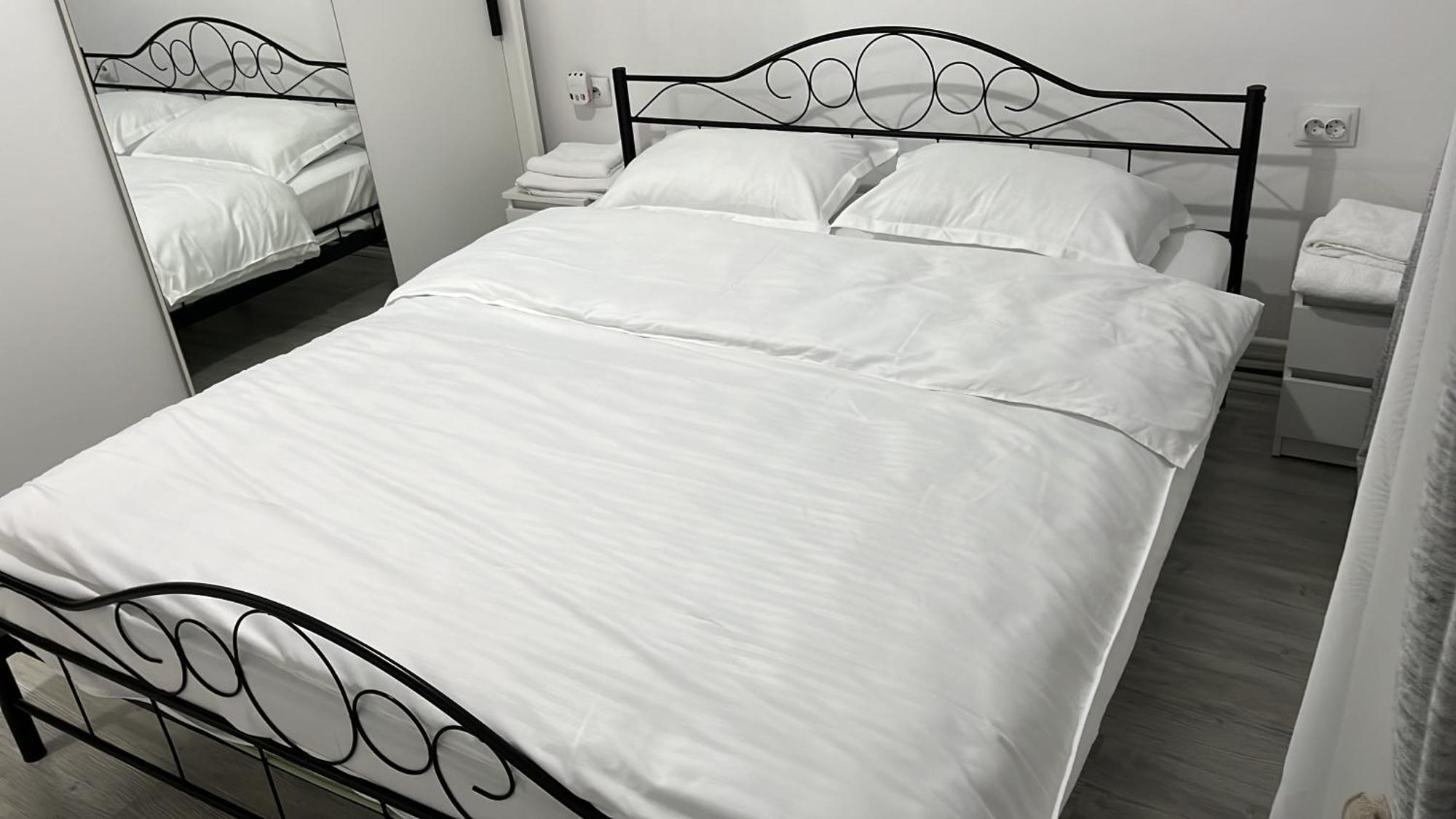 Home Sweet Home Apartment With 3 Rooms Buzău Dış mekan fotoğraf