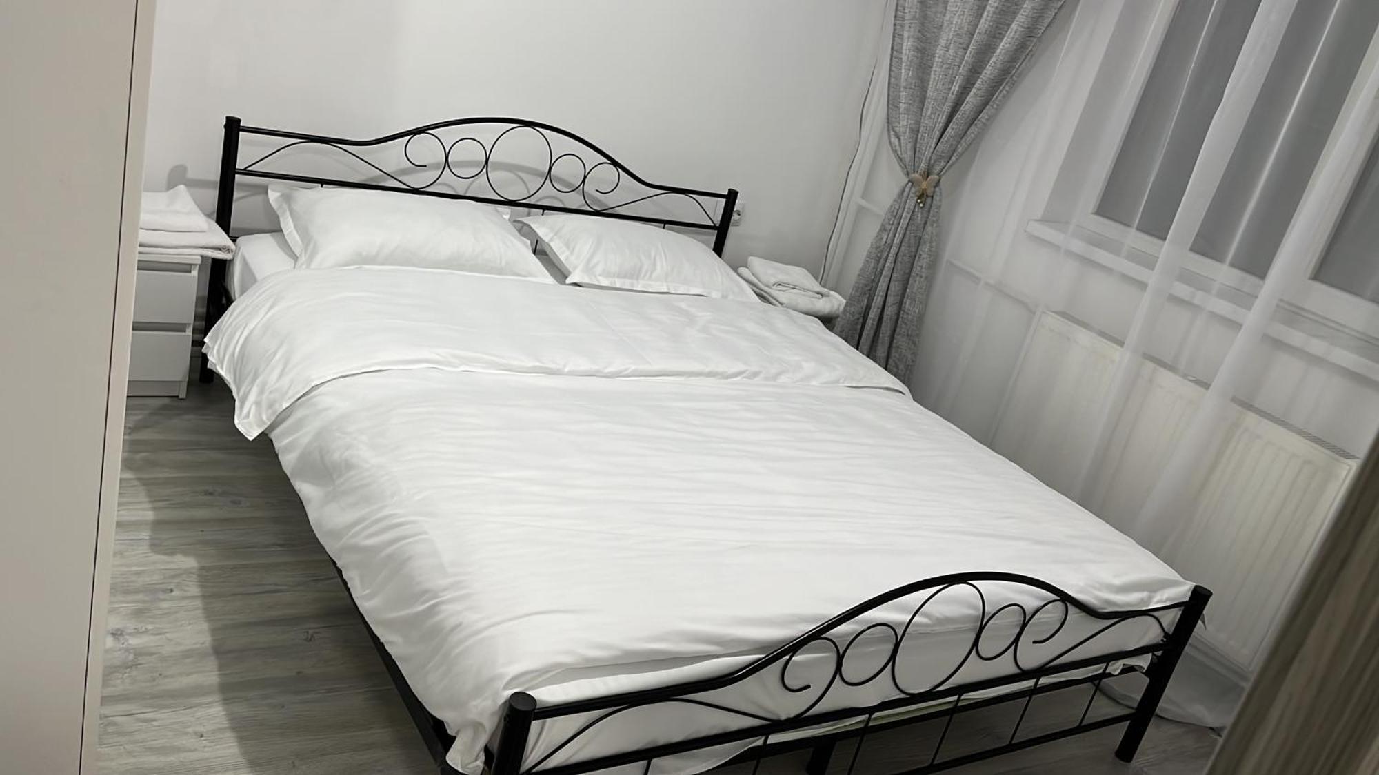 Home Sweet Home Apartment With 3 Rooms Buzău Dış mekan fotoğraf