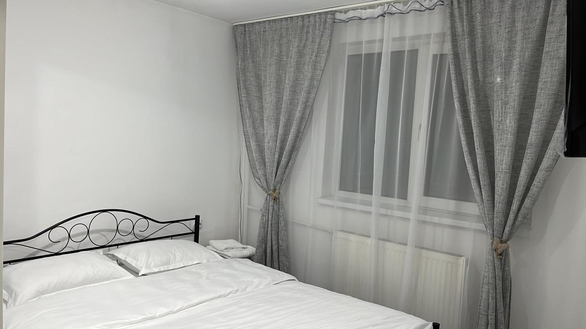 Home Sweet Home Apartment With 3 Rooms Buzău Dış mekan fotoğraf